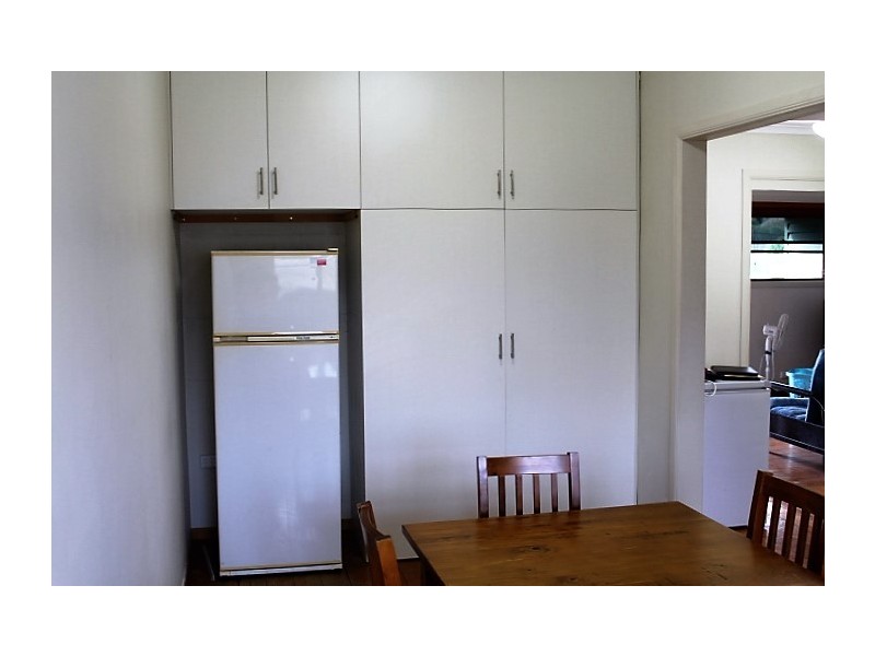 30 Heusman St, Mount Perry QLD 4671