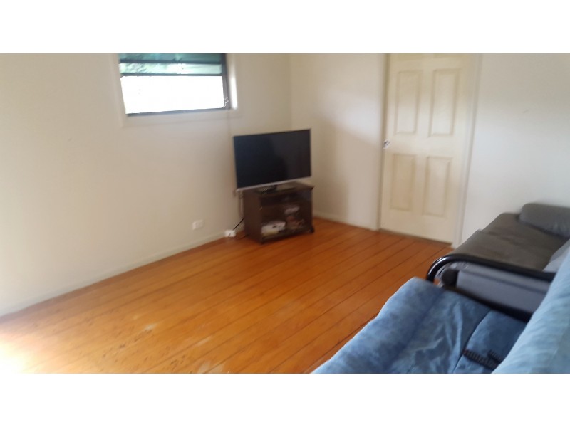 30 Heusman St, Mount Perry QLD 4671