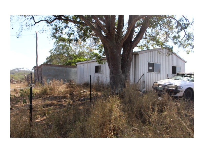 576 Ferry Hills Road, Gin Gin QLD 4671