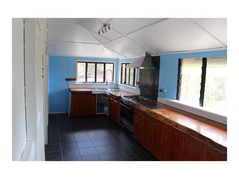 39 Hand Ct, Gin Gin QLD 4671