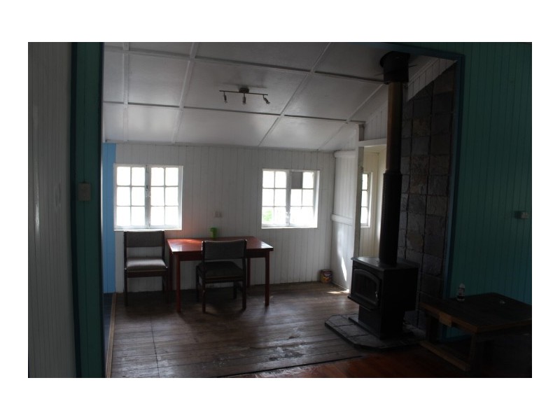 39 Hand Ct, Gin Gin QLD 4671