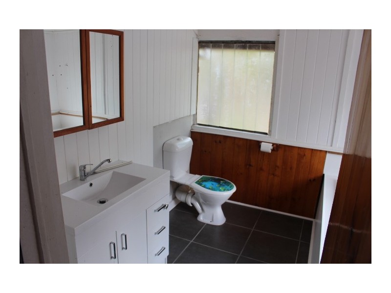 39 Hand Ct, Gin Gin QLD 4671