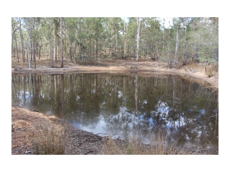 39 Hand Ct, Gin Gin QLD 4671