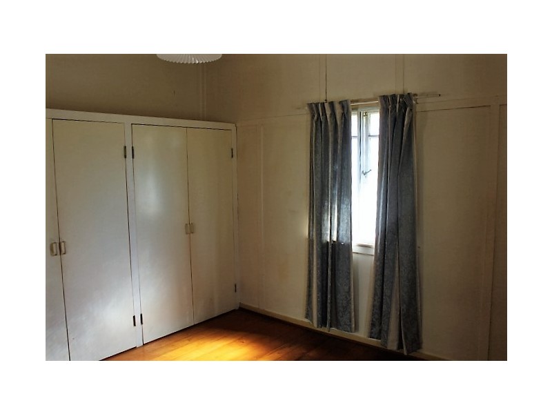 19 May St, Gin Gin QLD 4671