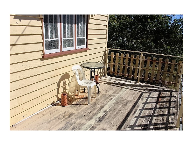 19 May St, Gin Gin QLD 4671