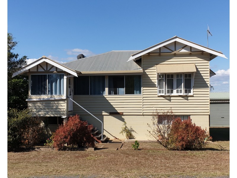 19 Burridges Road, Mcilwraith QLD 4671