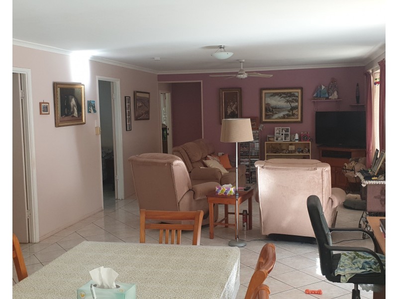 52 Marshall Avenue, Maroondan QLD 4671