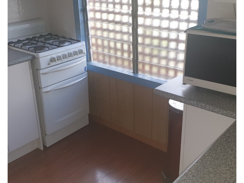 6 May Street, Gin Gin QLD 4671