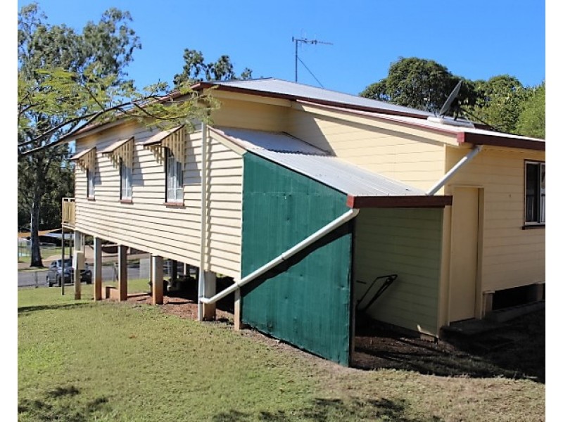 19 May Street, Gin Gin QLD 4671