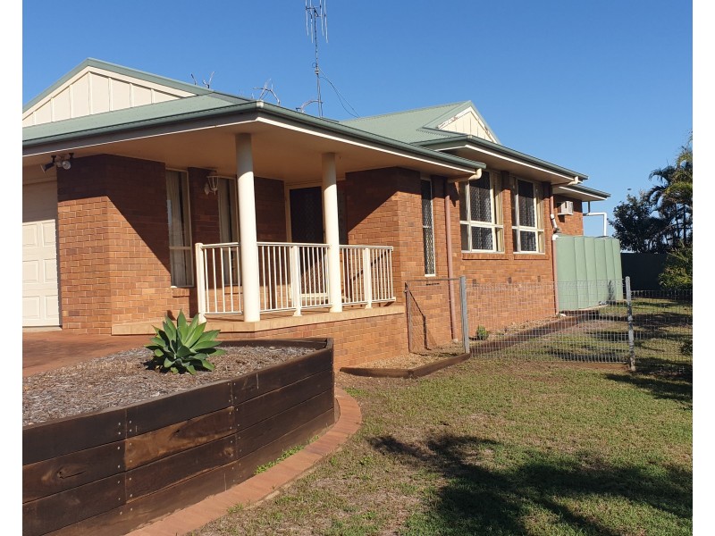 9 Forsyth Street, Gin Gin QLD 4671