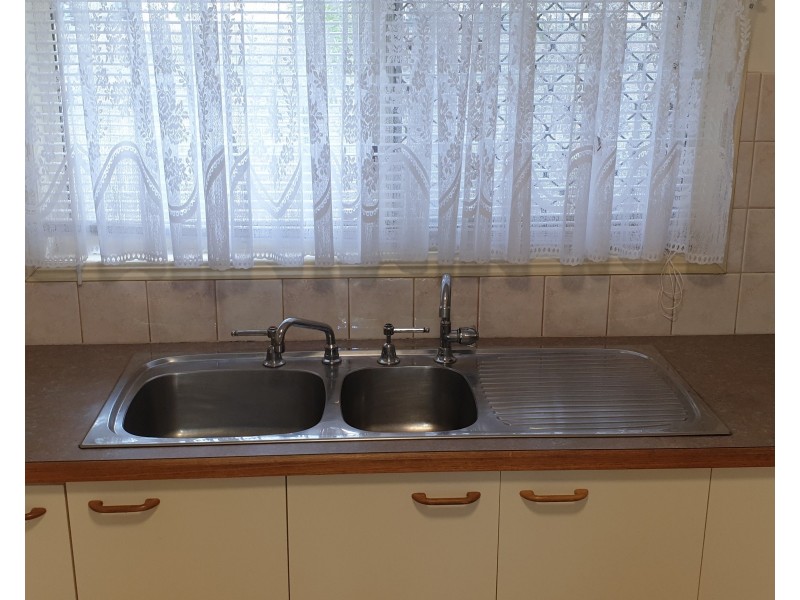 9 Forsyth Street, Gin Gin QLD 4671