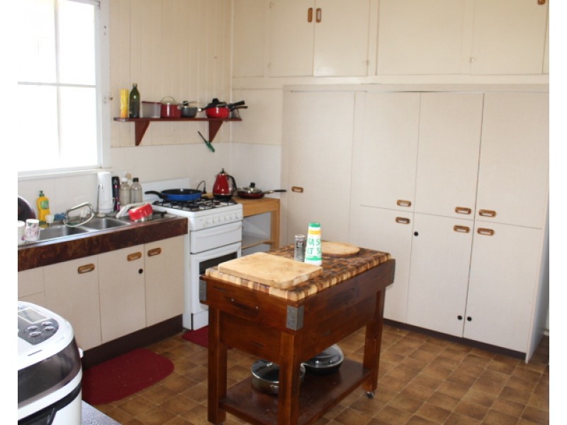 192 Tatchkes Rd, Gin Gin QLD 4671
