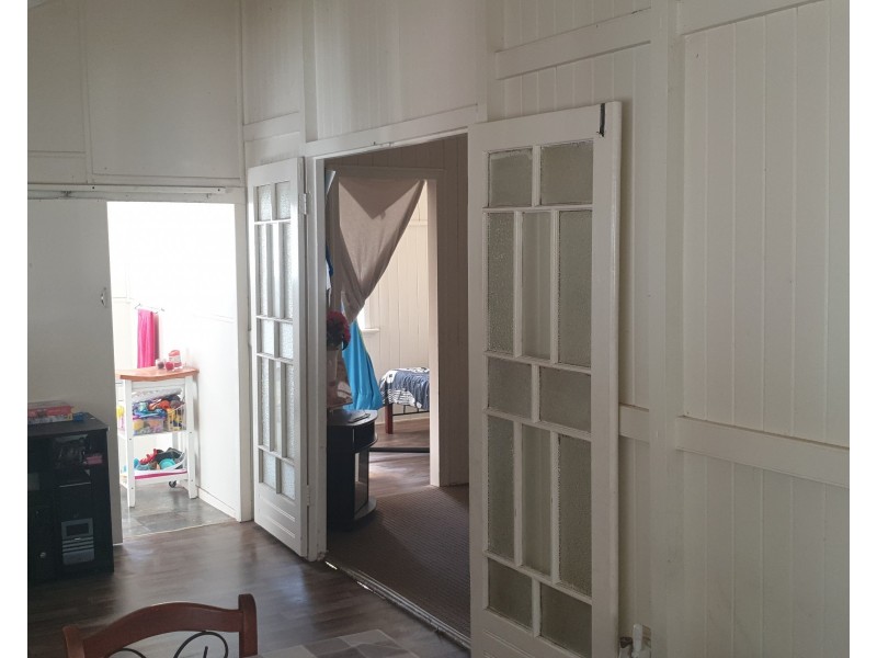 1 Aplin Terrace, Gin Gin QLD 4671