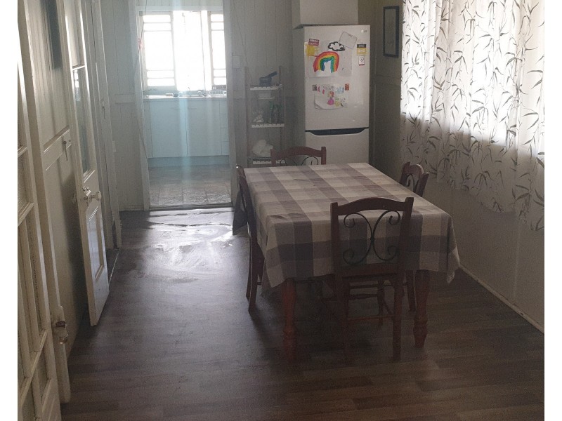 1 Aplin Terrace, Gin Gin QLD 4671