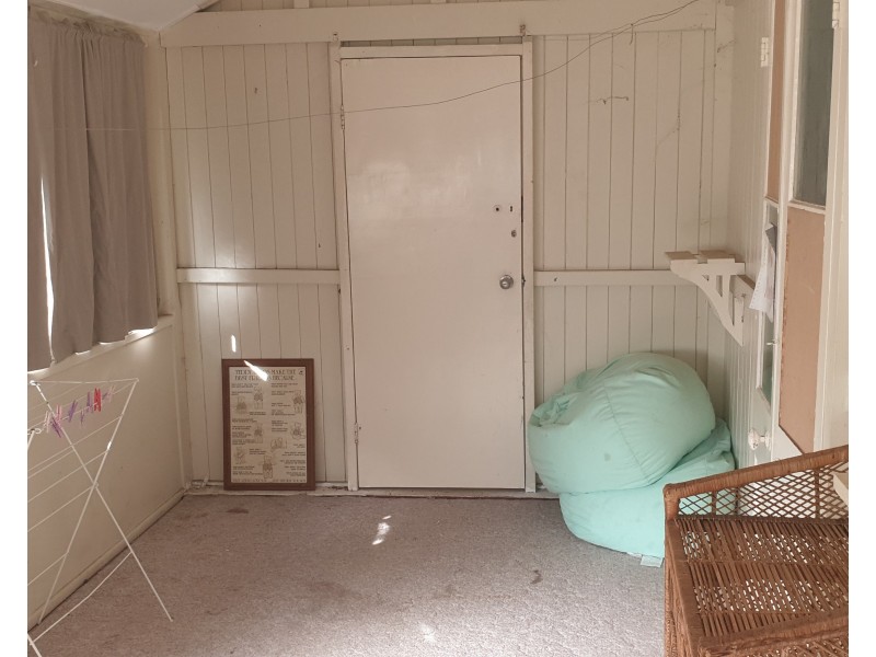 1 Aplin Terrace, Gin Gin QLD 4671