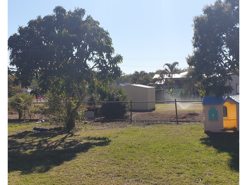 18 May Street, Gin Gin QLD 4671