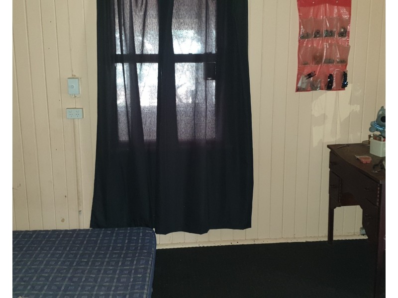 18 May Street, Gin Gin QLD 4671