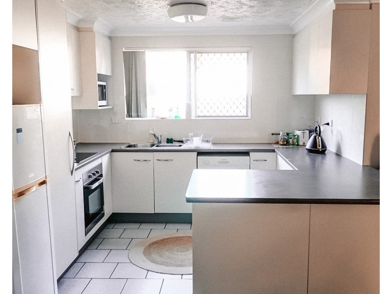 2/46 Grosvenor Street, Pimlico QLD 4812