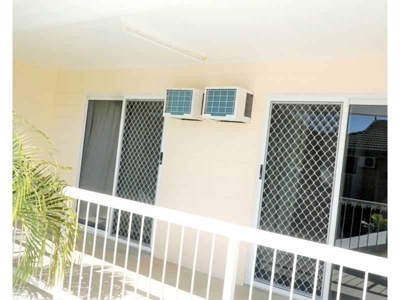 2/46 Grosvenor Street, Pimlico QLD 4812