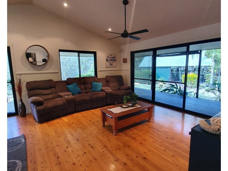 692 Gin Gin Mount Perry Road, Moolboolaman QLD 4671