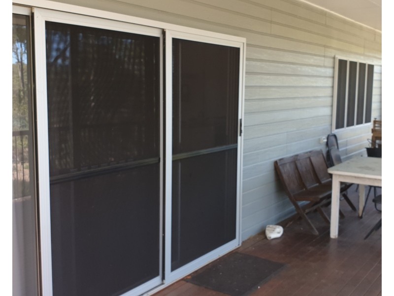 40 Breen Court, Mcilwraith QLD 4671