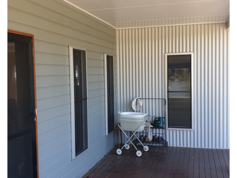 40 Breen Court, Mcilwraith QLD 4671