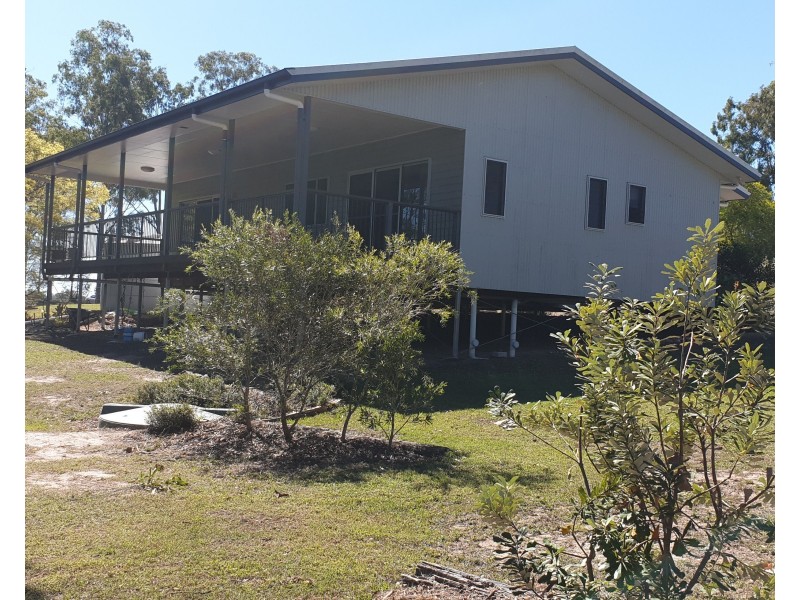 40 Breen Court, Mcilwraith QLD 4671