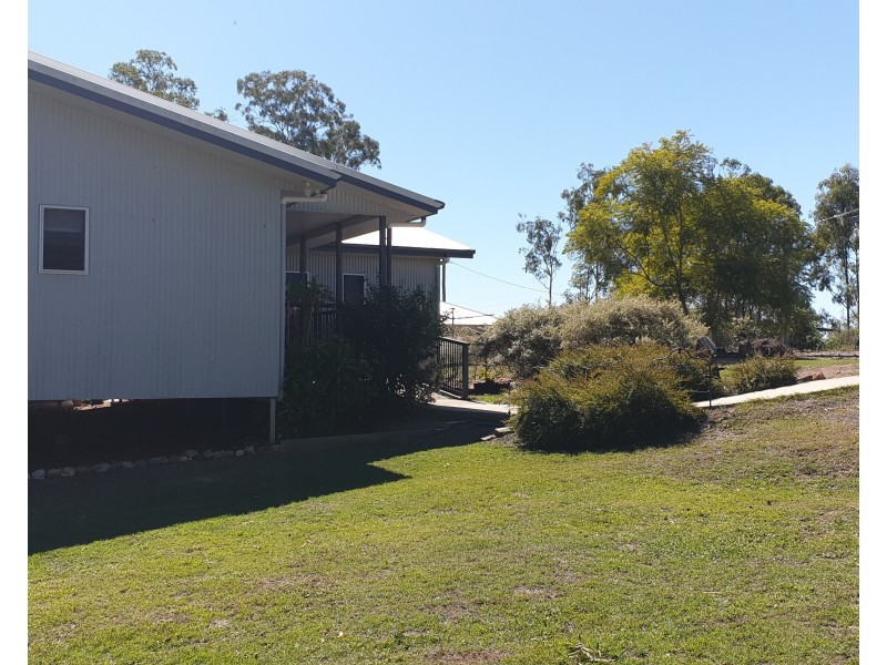 40 Breen Court, Mcilwraith QLD 4671