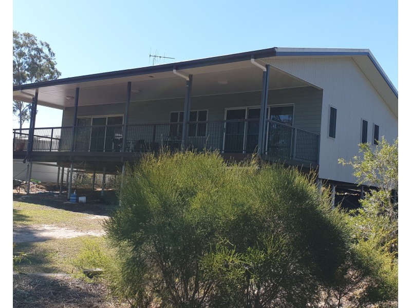 40 Breen Court, Mcilwraith QLD 4671