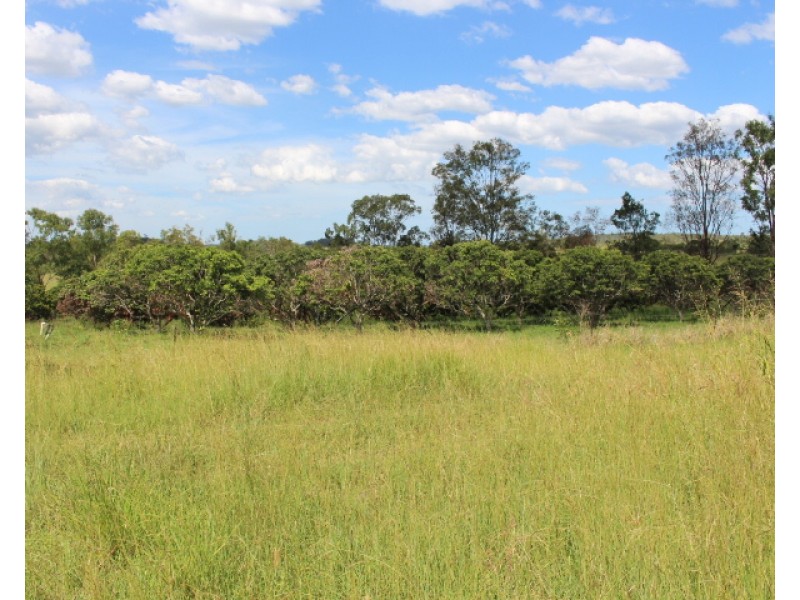 218 Mcilwraith Rd, Gin Gin QLD 4671
