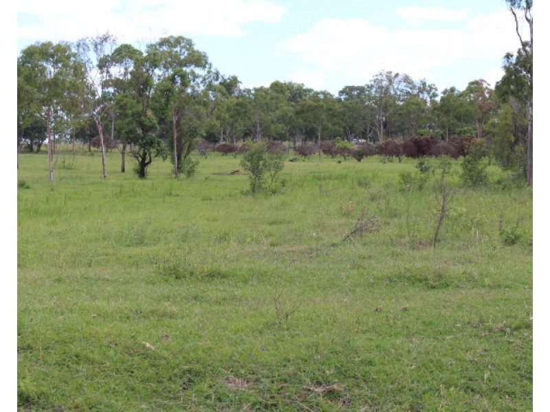 218 Mcilwraith Rd, Gin Gin QLD 4671