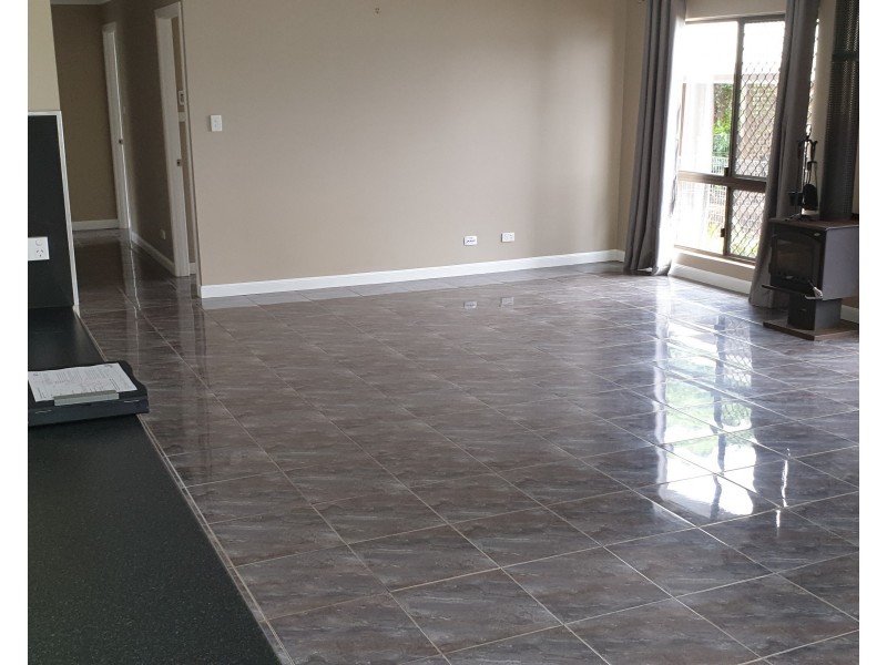 3 Forsyth Street, Gin Gin QLD 4671