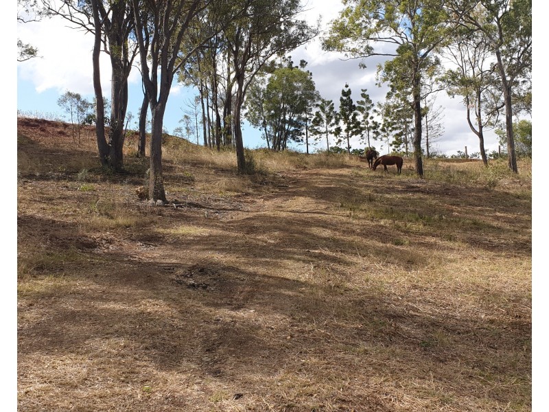 135 Melvilles Road, Maroondan QLD 4671