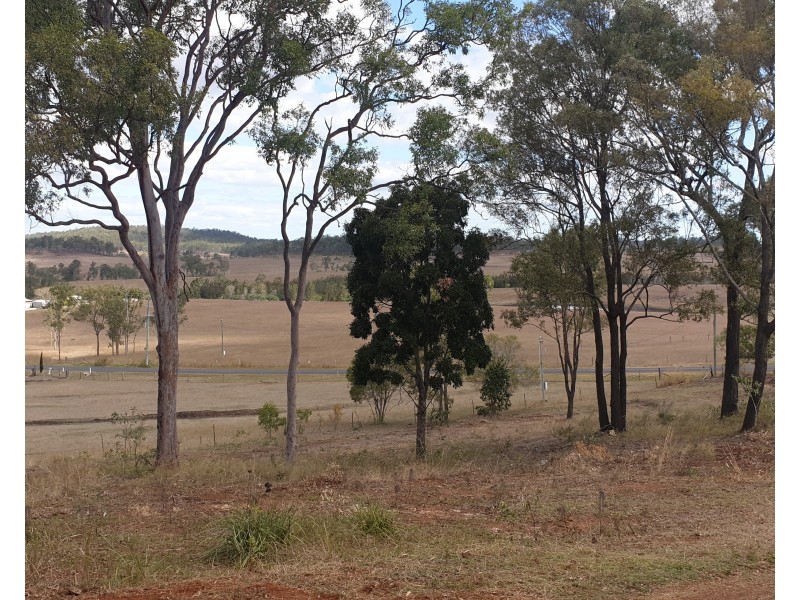 135 Melvilles Road, Maroondan QLD 4671