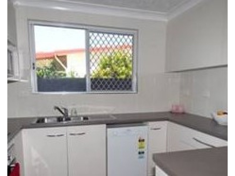 2/46 Grosvenor Street, Pimlico QLD 4812