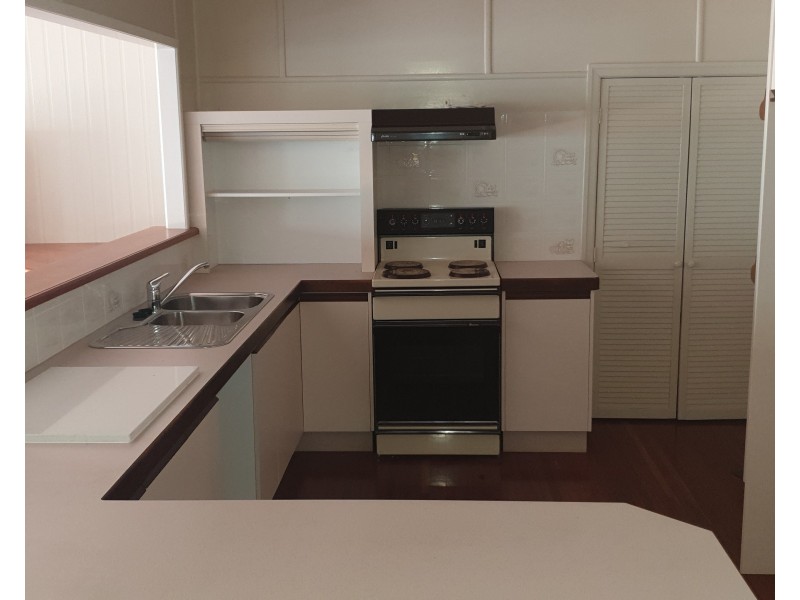 120 Mulgrave Street, Gin Gin QLD 4671