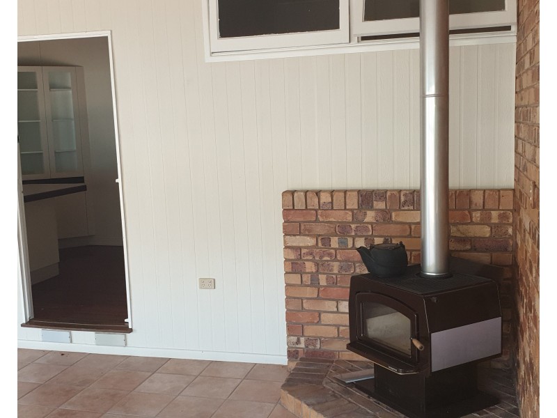 120 Mulgrave Street, Gin Gin QLD 4671