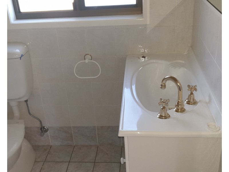 120 Mulgrave Street, Gin Gin QLD 4671