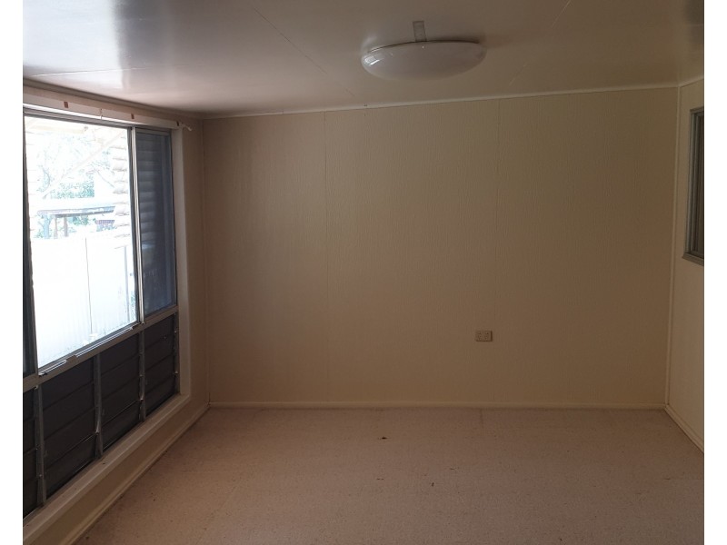 120 Mulgrave Street, Gin Gin QLD 4671