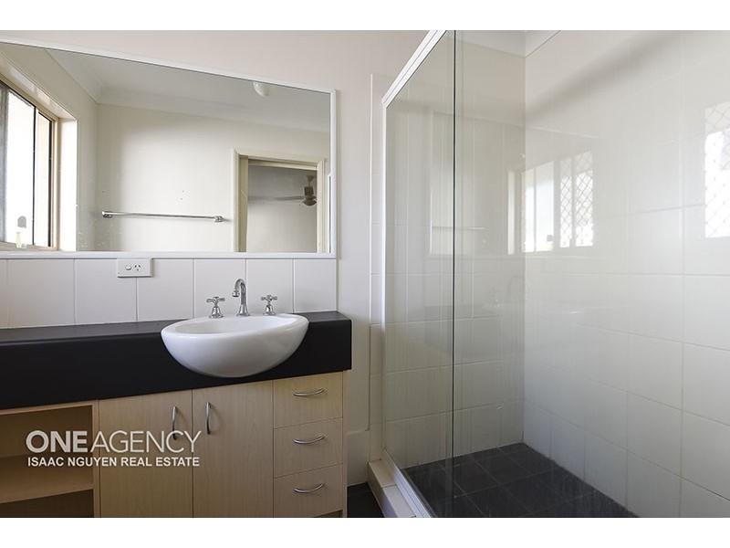 11 Dove Close, Goodna QLD 4300