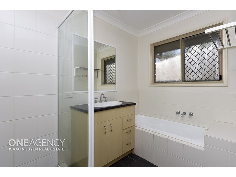 11 Dove Close, Goodna QLD 4300
