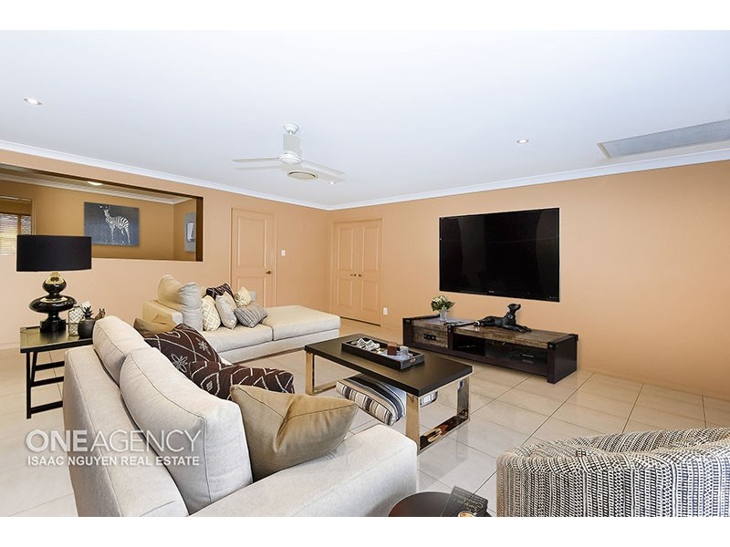 13 The Crescent, Underwood QLD 4119