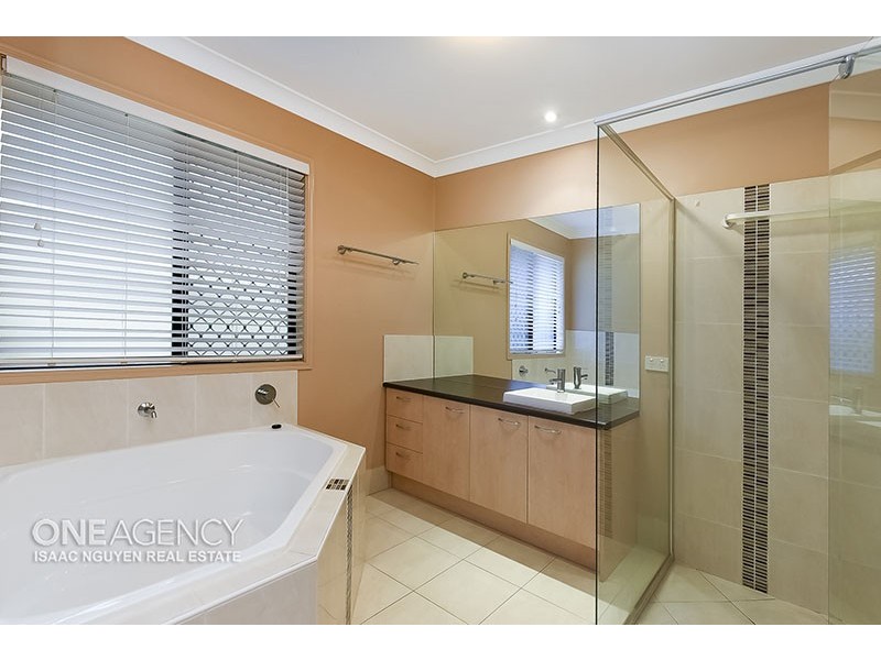 13 The Crescent, Underwood QLD 4119