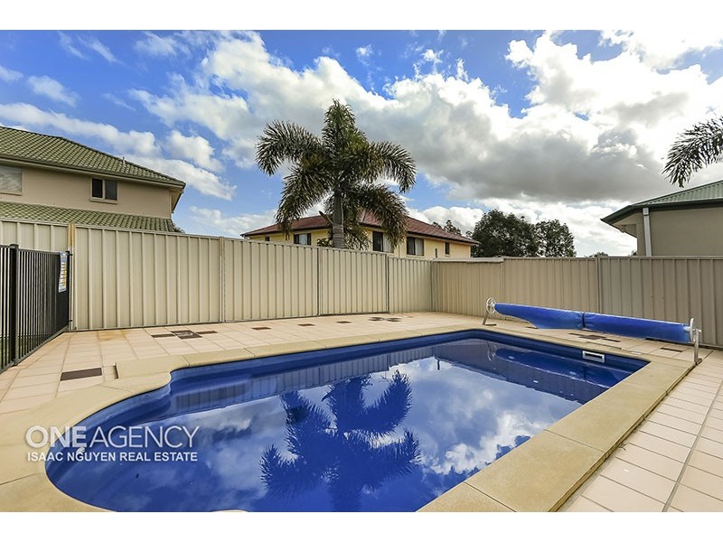 13 The Crescent, Underwood QLD 4119