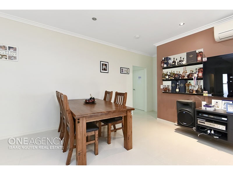 61 Dinnigan Cres, Durack QLD 4077