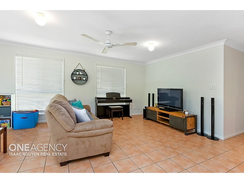 15A Mulgrave Crescent, Forest Lake QLD 4078