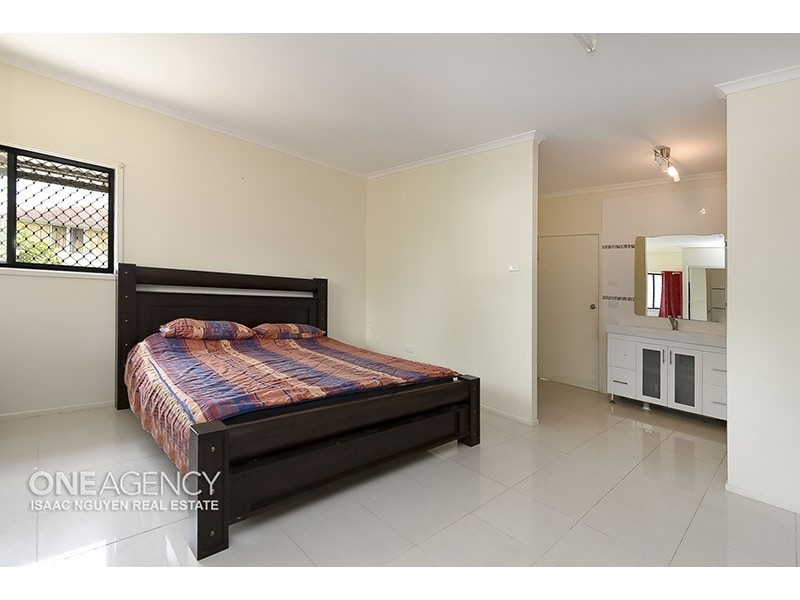 30 Altola Street, Durack QLD 4077