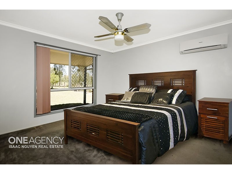 2 Ripley Road, South Ripley QLD 4306