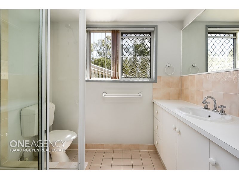 2 Ripley Road, South Ripley QLD 4306