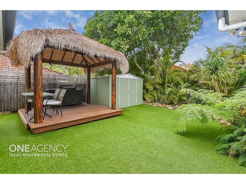 15 Glasshouse Cres, Forest Lake QLD 4078